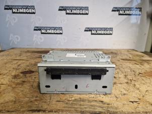 Usados Reproductor de CD y radio Ford Focus 3 1.0 Ti-VCT EcoBoost 12V 125 Precio de solicitud ofrecido por Autodemontage Nijmegen
