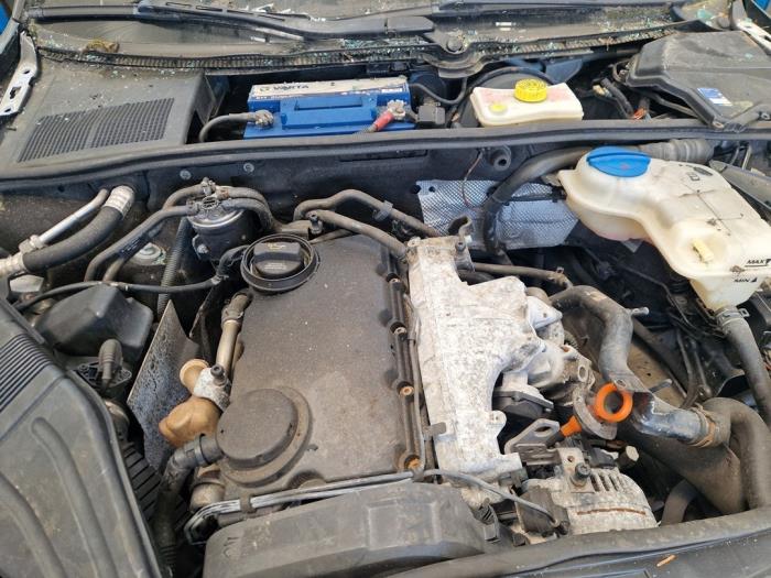 Usados Motor Audi A4 Avant (B7) 2.0 TDI 16V Precio de solicitud ofrecido por Autodemontage Nijmegen
