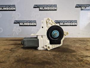 Usados Motor de ventanilla de puerta Volkswagen Sharan (7N) 1.4 TSI 16V Precio de solicitud ofrecido por Autodemontage Nijmegen