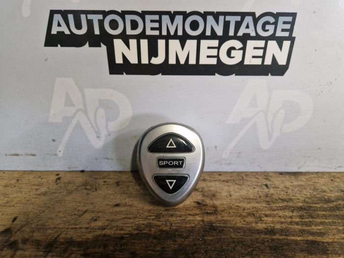 Używane Przelacznik schowka Citroen C5 I Break (DE) 2.0 HPi 16V Cena na żądanie oferowane przez Autodemontage Nijmegen