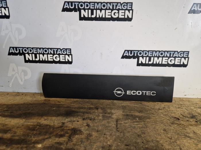 Usagé Couverture moteur Opel Astra H Twin Top (L67) 1.6 16V Prix sur demande proposé par Autodemontage Nijmegen