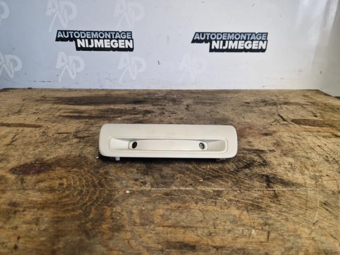 Begagnade Larmsensor Volkswagen Polo V (6R) 1.4 TDI DPF BlueMotion technology Pris på förfrågan erbjuds av Autodemontage Nijmegen