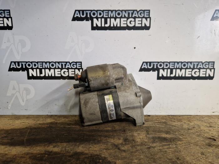 Begagnade Startmotor Renault Twingo (C06) 1.2 16V Pris på förfrågan erbjuds av Autodemontage Nijmegen