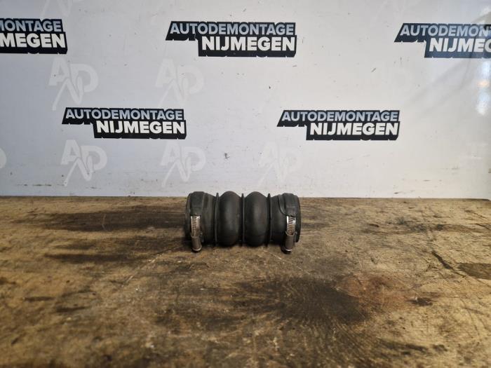 Gebrauchte Intercooler Schlauch Citroen Berlingo 1.6 HDI 16V 75 Preis auf Anfrage angeboten von Autodemontage Nijmegen