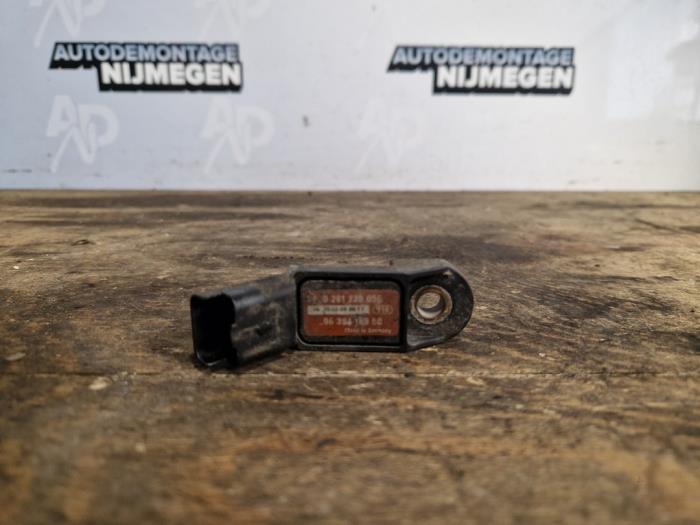 Begagnade MAP-sensor (insugsrör) Peugeot 407 SW (6E) 2.0 16V Pris på förfrågan erbjuds av Autodemontage Nijmegen