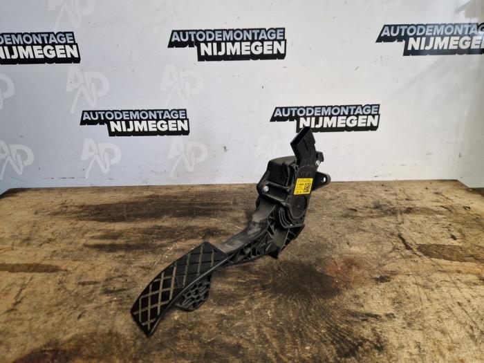 Begagnade Gaspedal Volkswagen Polo V (6R) 1.0 12V BlueMotion Technology Pris på förfrågan erbjuds av Autodemontage Nijmegen