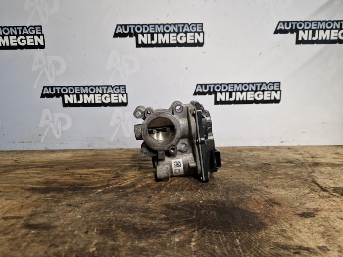 Usagé Boîtier accélérateur Dacia Sandero II 0.9 TCE 12V Prix sur demande proposé par Autodemontage Nijmegen