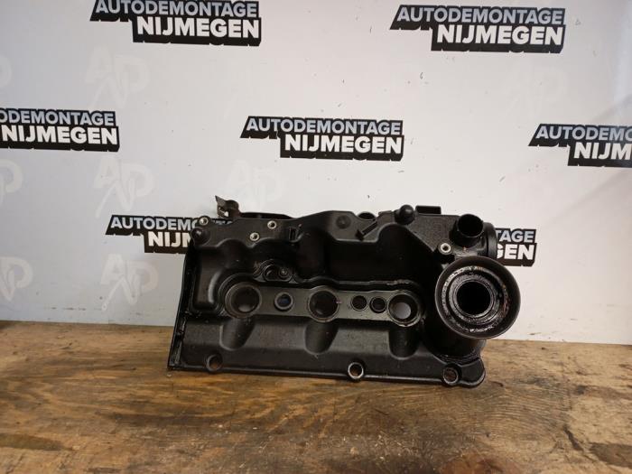 Usagé Couvercle soupapes Volkswagen Polo V (6R) 1.4 TDI DPF BlueMotion technology Prix sur demande proposé par Autodemontage Nijmegen