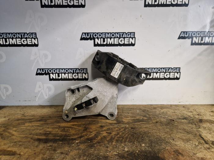 Gebrauchte Motorlager Dacia Sandero II 0.9 TCE 12V Preis auf Anfrage angeboten von Autodemontage Nijmegen