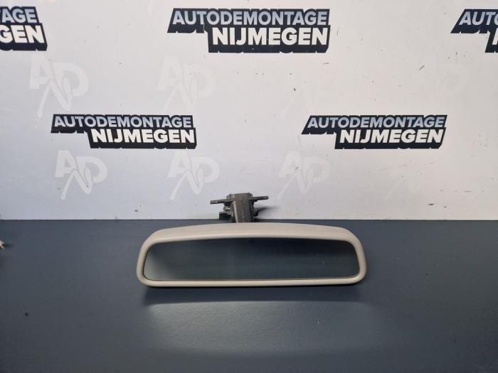Używane Lusterko wewnetrzne Opel Vivaro 1.6 CDTI 95 Euro 6 Cena na żądanie oferowane przez Autodemontage Nijmegen