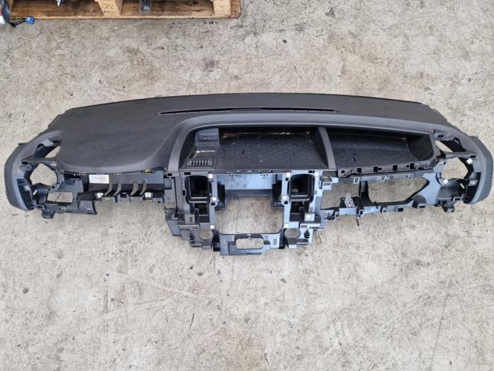 Używane Panel Opel Vivaro 1.6 CDTI 95 Euro 6 Cena na żądanie oferowane przez Autodemontage Nijmegen