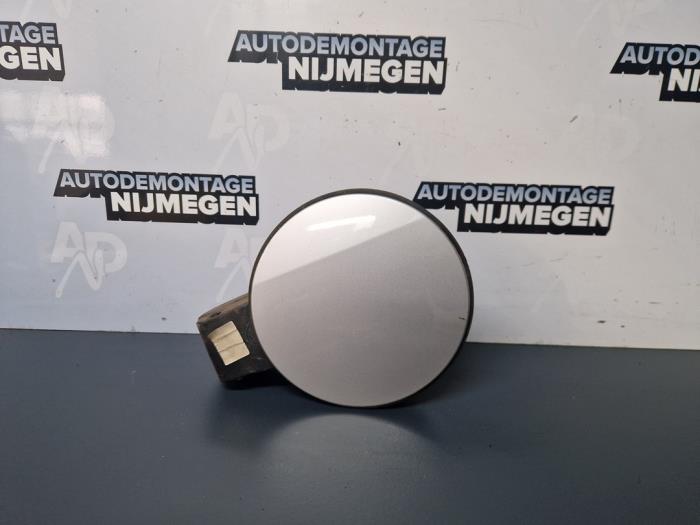Gebrauchte Tankklappe Mitsubishi Colt (Z2/Z3) 1.3 16V CZ3 Preis auf Anfrage angeboten von Autodemontage Nijmegen