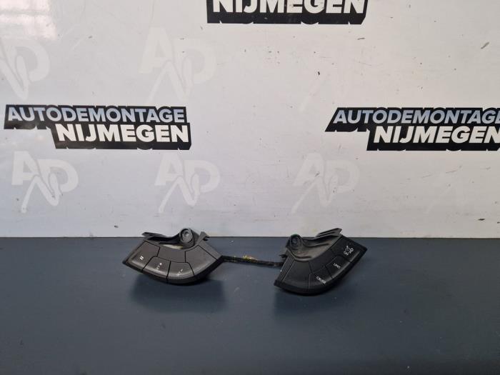 Używane Obsluga tempomatu Peugeot 508 SW (8E/8U) 1.6 THP 16V Cena na żądanie oferowane przez Autodemontage Nijmegen