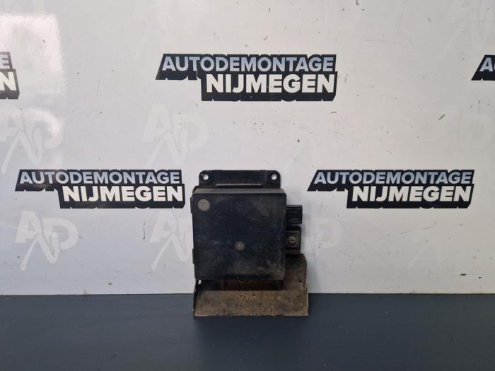 Begagnade Dödvinkelsensor Jaguar XF (CC9) 3.0 D V6 24V Pris på förfrågan erbjuds av Autodemontage Nijmegen