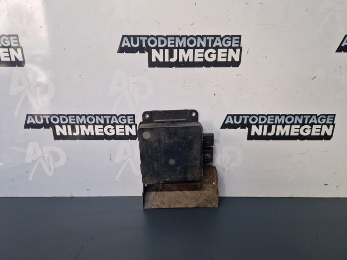 Begagnade Dödvinkelsensor Jaguar XF (CC9) 3.0 D V6 24V Pris på förfrågan erbjuds av Autodemontage Nijmegen