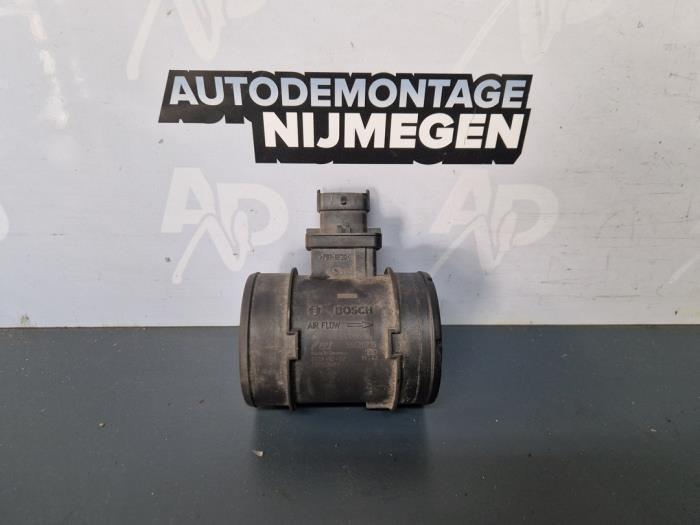 Begagnade Luftflödesmätare Fiat Doblo Cargo (263) 1.3 MJ 16V DPF Euro 5 Pris på förfrågan erbjuds av Autodemontage Nijmegen