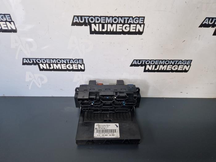Używane Modul Comfort Mercedes CLK (R209) 3.2 320 V6 18V Cena na żądanie oferowane przez Autodemontage Nijmegen