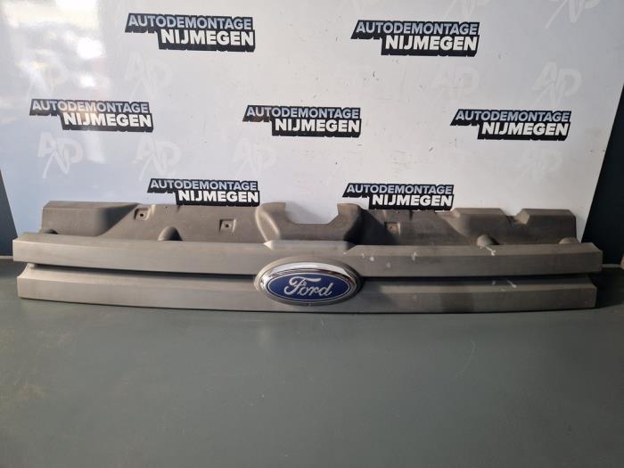 Używane Grill Ford Transit Connect 1.8 TDCi 90 Cena na żądanie oferowane przez Autodemontage Nijmegen