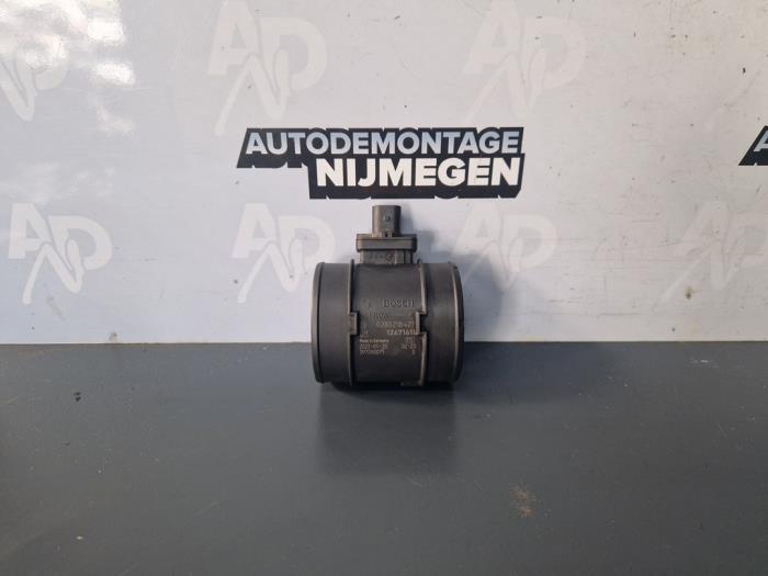 Usagé Débitmètre Opel Insignia Sports Tourer 1.6 Turbo 16V Ecotec Prix sur demande proposé par Autodemontage Nijmegen