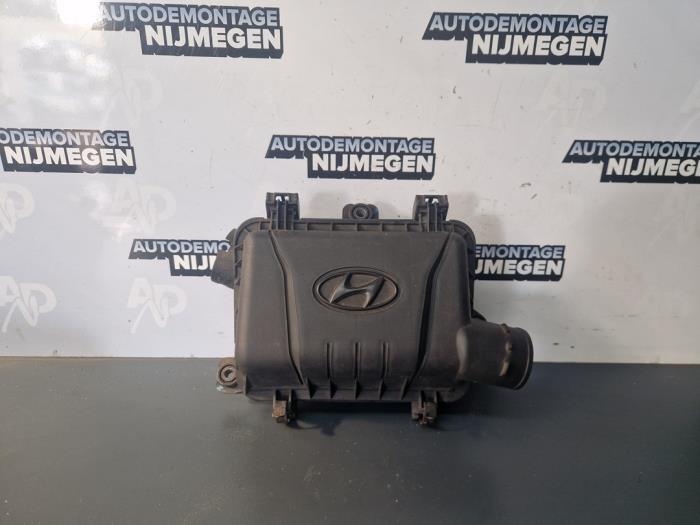 Begagnade Luftfilterhus Hyundai i10 (F5) 1.1i 12V Pris på förfrågan erbjuds av Autodemontage Nijmegen
