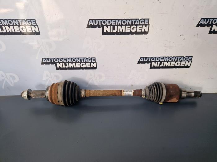 Gebrauchte Antriebswelle links vorne Ford Fiesta 7 1.1 Ti-VCT 12V 75 Preis auf Anfrage angeboten von Autodemontage Nijmegen