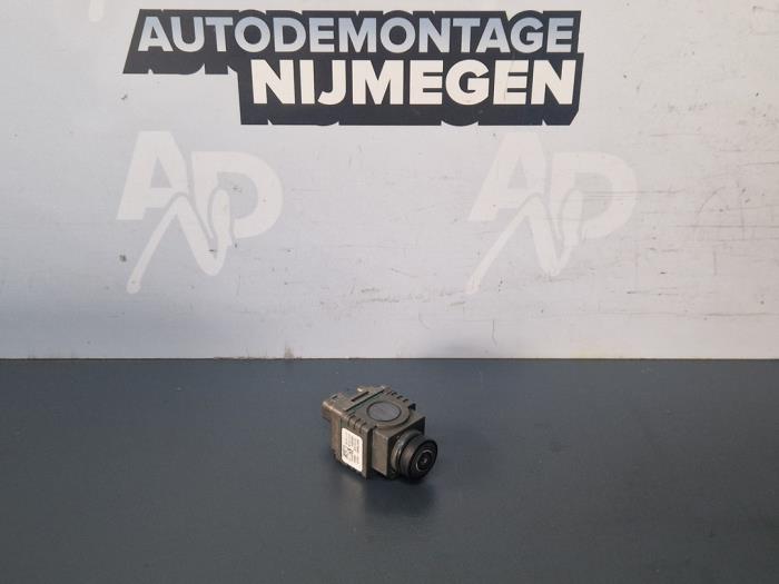 Begagnade Backkamera BMW 4 serie Gran Coupe (F36) 418i 1.5 TwinPower Turbo 12V Pris på förfrågan erbjuds av Autodemontage Nijmegen