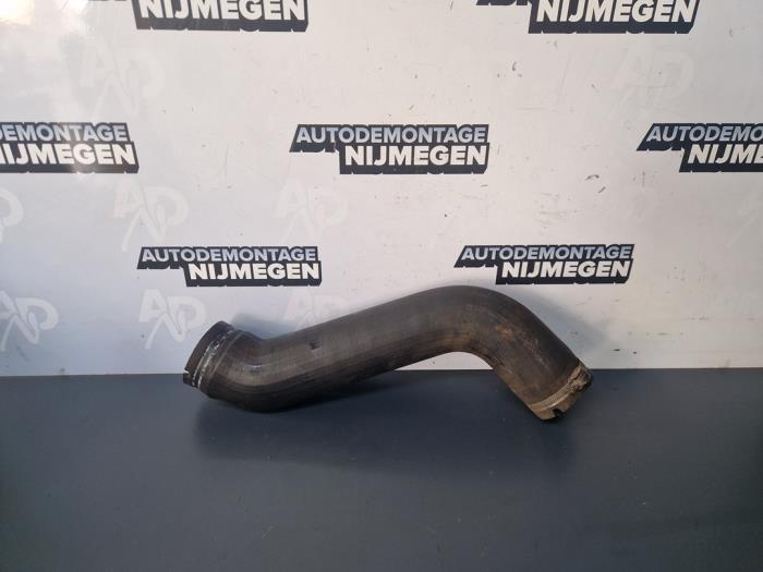 Gebrauchte Intercooler Schlauch Iveco New Daily VI 35C18, 40C18, 50C18 Preis auf Anfrage angeboten von Autodemontage Nijmegen