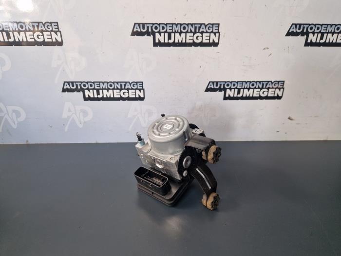 ABS Pumpe BMW 4 serie Gran Coupe (F36), 2014 / 2021 418i 1.5 TwinPower Turbo 12V, Liftback, 2-tr, Benzin, 1.499cc, 100kW (136pk), RWD, B38B15A, 2015-07 / 2020-12, 4D11; 4D12; 4H11; 4H12 (Gebraucht)