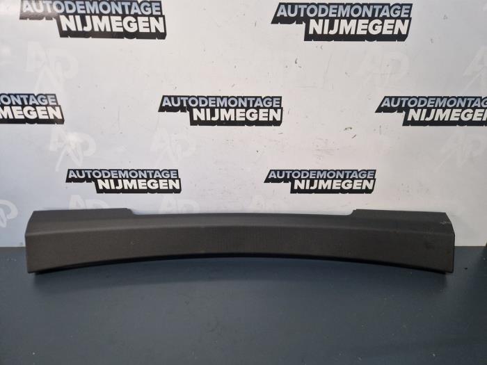 Używane Tapicerka tylnej klapy BMW 4 serie Gran Coupe (F36) 418i 1.5 TwinPower Turbo 12V Cena na żądanie oferowane przez Autodemontage Nijmegen