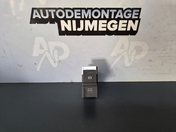 Gebrauchte Handbremse Schalter Volkswagen Tiguan (AD1) 1.5 TSI 16V Preis auf Anfrage angeboten von Autodemontage Nijmegen