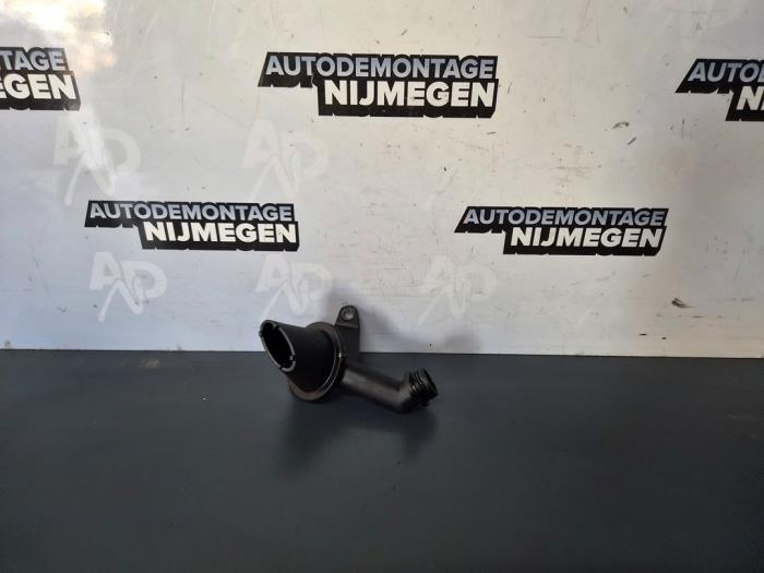 Gebrauchte Öl Ansaugrohr Peugeot Boxer (U9) 2.2 HDi 110 Euro 5 Preis auf Anfrage angeboten von Autodemontage Nijmegen