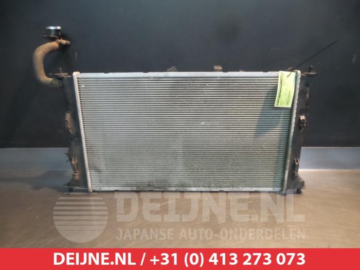 Usagé Radiateur Mazda 5 (CR19) 2.0 CiDT 16V Normal Power Prix € 50,00 Règlement à la marge proposé par V.Deijne Jap.Auto-onderdelen BV