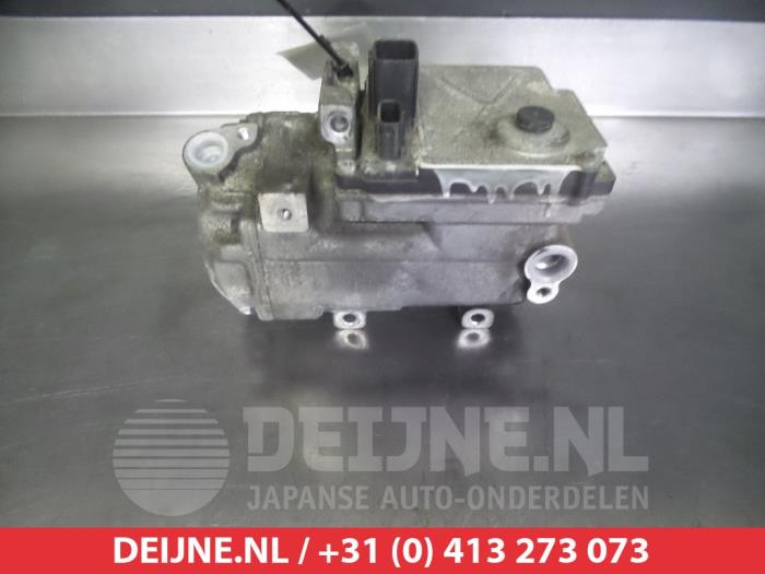 Usagé Compresseur de clim Lexus GS (..S19) 450h 3.5 V6 24V Prix € 200,00 Règlement à la marge proposé par V.Deijne Jap.Auto-onderdelen BV