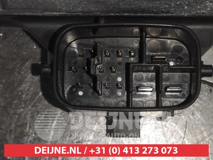 Power steering computer from a Lexus GS (..S19) 450h 3.5 V6 24V 2009
