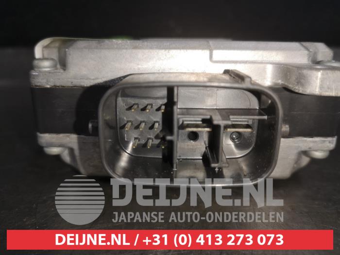 Power steering computer from a Lexus GS (..S19) 450h 3.5 V6 24V 2009