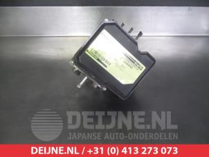 Begagnade ABS-pump Nissan Juke (F15) 1.6 DIG-T 16V 4x4 Pris € 100,00 Marginaltabell erbjuds av V.Deijne Jap.Auto-onderdelen BV