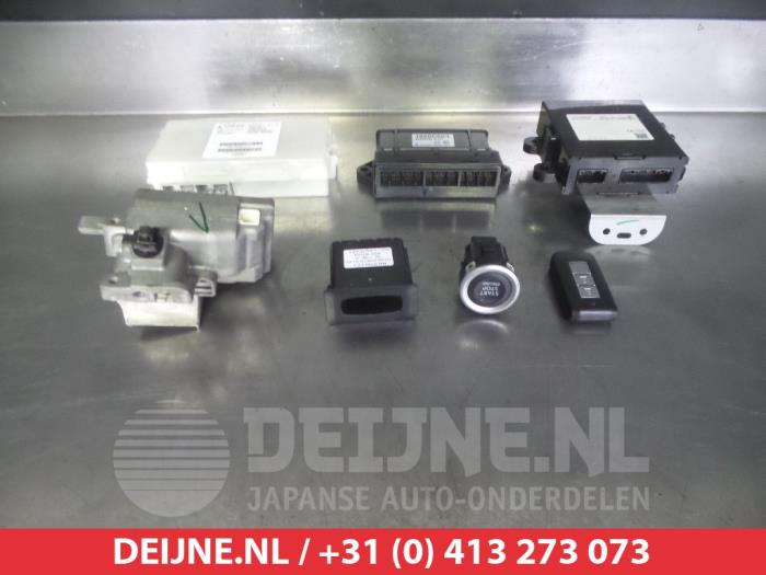 Used Engine management computer Mitsubishi Space Star (A0) 1.2 12V Price € 150,00 Margin scheme offered by V.Deijne Jap.Auto-onderdelen BV