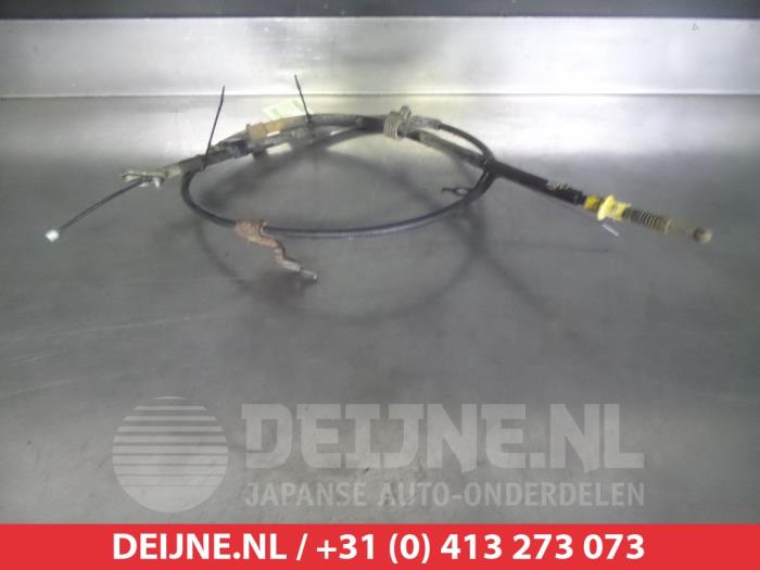 Usagé Câble frein à main Toyota Yaris II (P9) 1.4 D-4D Prix € 35,00 Règlement à la marge proposé par V.Deijne Jap.Auto-onderdelen BV