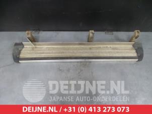 Used Footboard, left Mitsubishi L-200 2.5 DI-D 4x4 Price on request offered by V.Deijne Jap.Auto-onderdelen BV