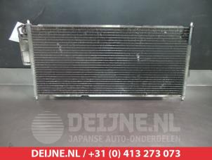 Klima Kondensor van een Nissan Almera (N16) 1.8 16V 2001