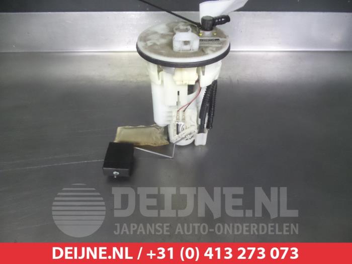 Gebrauchte Kraftstoffpumpe Elektrisch Lexus RX (U3) 400h V6 24V VVT-i 4x4 Preis € 100,00 Margenregelung angeboten von V.Deijne Jap.Auto-onderdelen BV