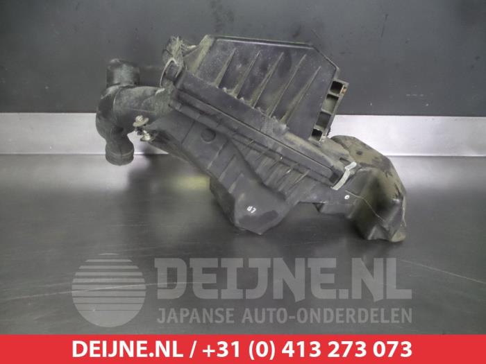 Begagnade Luftfilterhus Nissan Primera Traveller (W12) 1.8 16V Pris € 25,00 Marginaltabell erbjuds av V.Deijne Jap.Auto-onderdelen BV