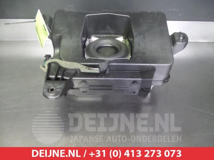 Używane Subwoofer Chevrolet Volt 1.4 16V Cena na żądanie oferowane przez V.Deijne Jap.Auto-onderdelen BV