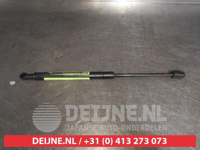 Vérin de lunette arrière