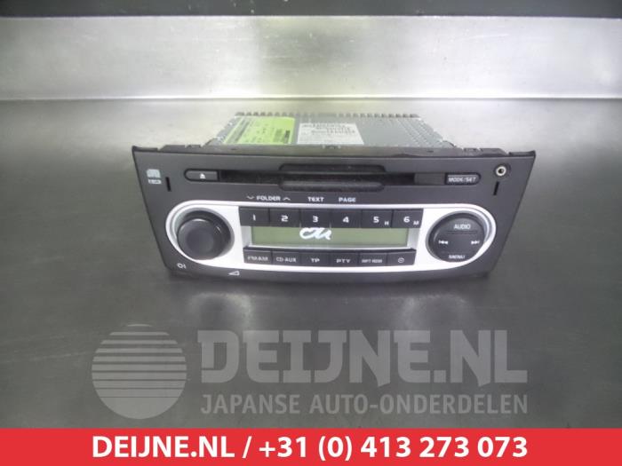 Radio from a Mitsubishi Colt (Z2/Z3) 1.3 16V 2009