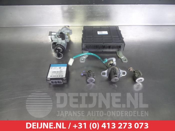 Used Engine management computer Mazda MPV (LW19/69) 2.0 16V Price € 150,00 Margin scheme offered by V.Deijne Jap.Auto-onderdelen BV