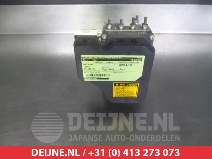 Begagnade ABS-pump Lexus IS (E2) 220d 16V Pris € 35,00 Marginaltabell erbjuds av V.Deijne Jap.Auto-onderdelen BV