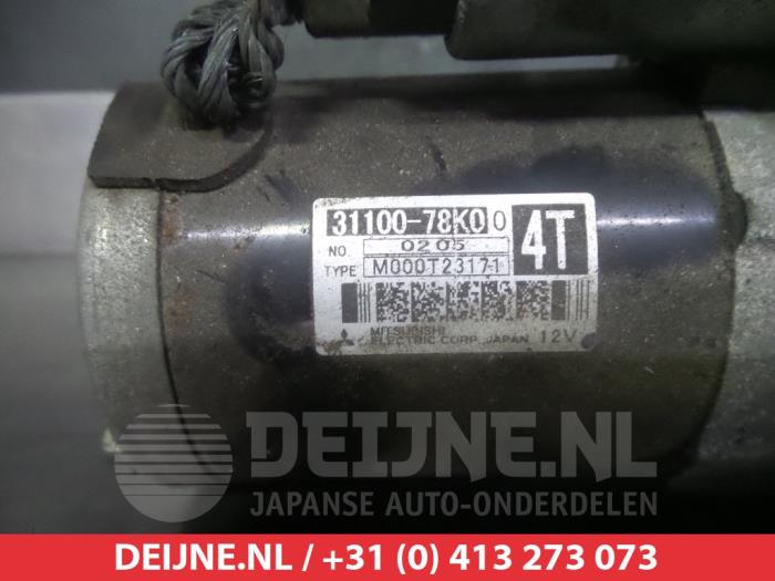 Anlasser van een Suzuki Kizashi (FRE/FRF) 2.4 16V 2012