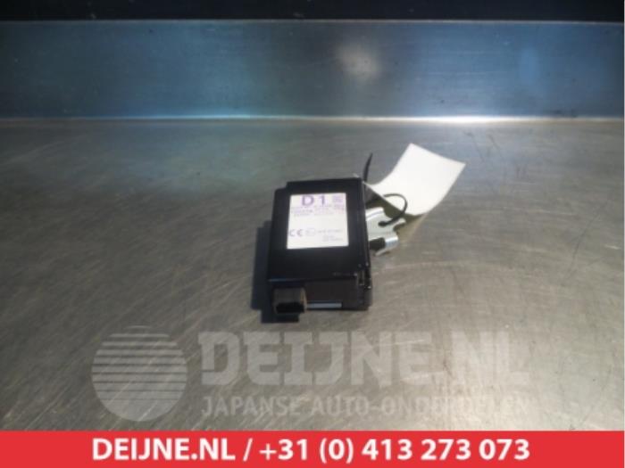 Begagnade Däcktrycksmodul Toyota RAV4 (A4) 2.0 D-4D 16V 4x2 Pris € 20,00 Marginaltabell erbjuds av V.Deijne Jap.Auto-onderdelen BV