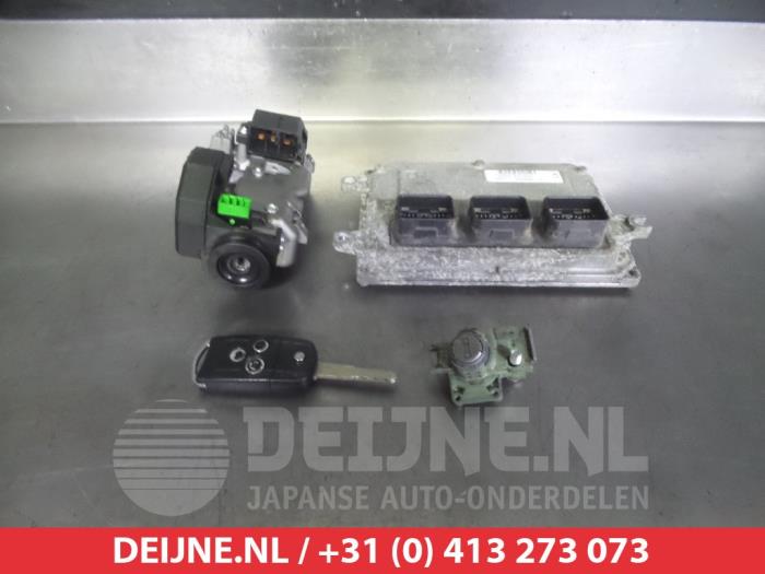Used Engine management computer Honda Accord (CU) 2.4 i-VTEC 16V Price € 100,00 Margin scheme offered by V.Deijne Jap.Auto-onderdelen BV